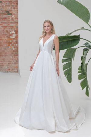 Amera Vera Kollektion 2025 Brautkleid B2502 (1) Angelex Princess Hochzeitshaus Brautmode Singen