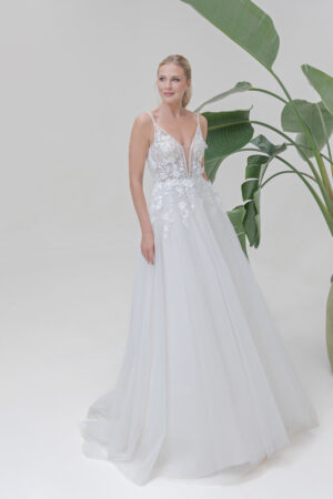 Amera Vera Kollektion 2025 Brautkleid B2508 (1) Angelex Princess Hochzeitshaus Brautmode Singen